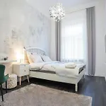 Appartamento Decor Eger
