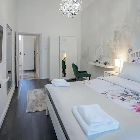 Decor Eger