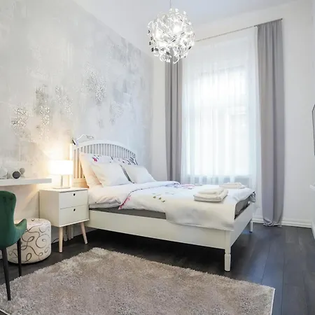 Apartment Decor Eger